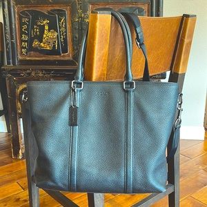 Coach messenger bag, Black pebbled leather